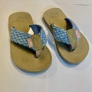 Vineyard vines flip flops size 11